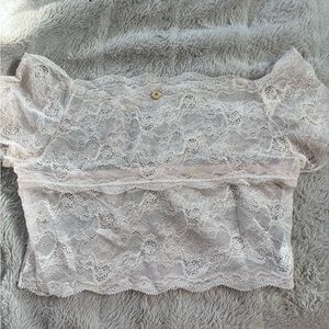 Chic Lace Off-Shoulder Top in Cream Never used